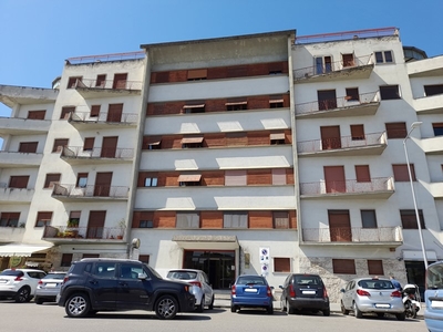 Appartamento in Vendita a Benevento, 190'000€, 170 m²