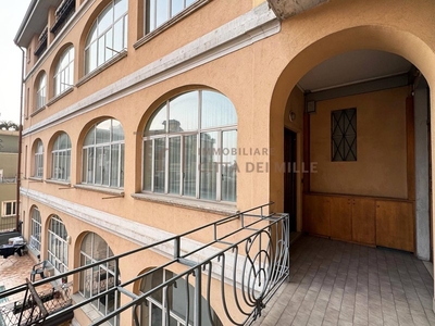 Appartamento in Vendita a Bergamo, zona Centro, 560'000€, 250 m²