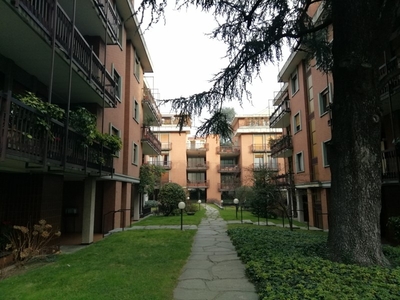 Appartamento in Vendita a Torino, zona Parella, 410'000€, 160 m², con Box
