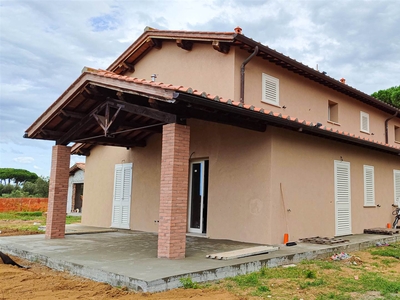 Appartamento indipendente ristrutturato in zona Bolgheri a Castagneto Carducci