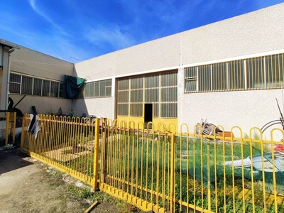Capannone Industriale in vendita a Foggia via Castelluccio dei Sauri