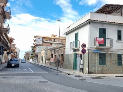 Casa Indipendente in Via Massimiliano Regis, 114, Milazzo (ME)