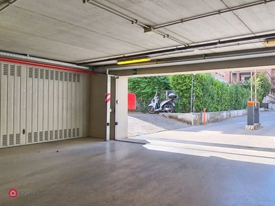 Garage/Posto auto in Affitto in Via Filippo Bernardini a Roma
