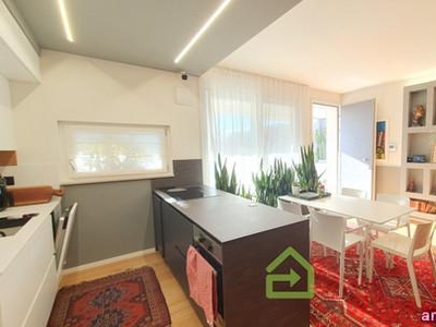 ISOLA VICENTINA: Moderno e raffinato appartamento