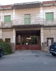 Magazzino in in vendita da privato ad Adelfia via Cavalier Domenico Nicassio, 48