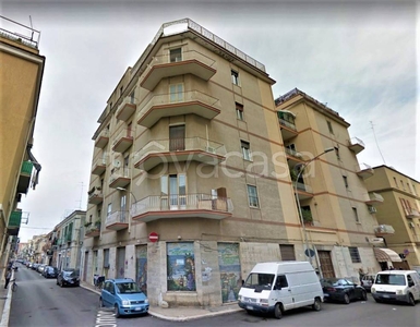 Magazzino in vendita a Foggia via Enrico Pestalozzi, 15