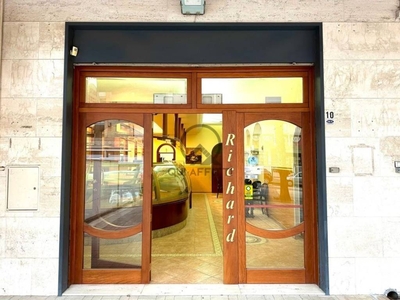 Negozio in vendita ad Andria pier Della Francesca s.n.c