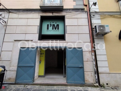 Negozio/Locale commerciale in Affitto in Via Generale Alberto Pollio a Caserta