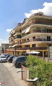 Negozio/Locale commerciale in Affitto in Via Michele Ruta a Caserta