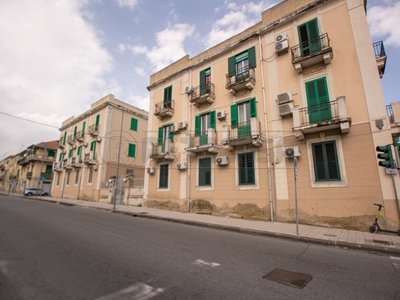 Quadrilocale in Vendita a Messina, 88'000€, 115 m²