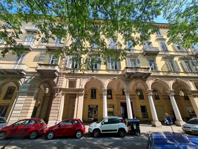 Vendita Appartamento Corso Vinzaglio, Torino