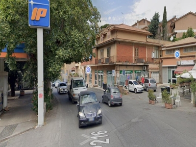 via delle sorgenti 112 5 vani 180mq