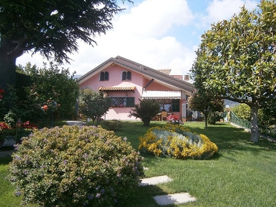 Villa in vendita a Sanremo