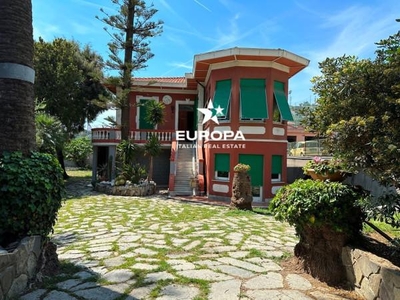 Villa in vendita a Sanremo