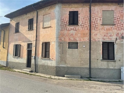 Casa Indipendente in Via Ticino , 141, Garlasco (PV)