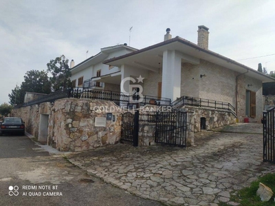 villa indipendente in vendita a Fasano