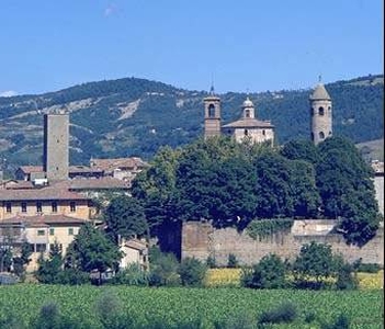 Affitto Negozio, in zona CENTRO STORICO, CITTA' DI CASTELLO