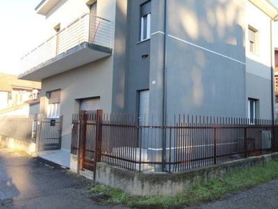 Appartamento in vendita in Mariano Comense, Italia