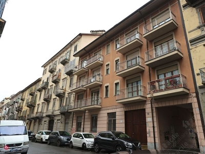 Appartamento in Vendita in Via Cuneo 2 a Torino