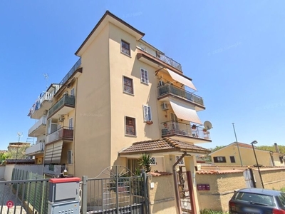Appartamento in Vendita in Via Monforte San Giorgio a Roma