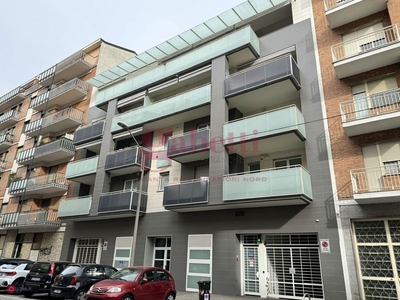 Appartamento in Vendita in Via Paolo Sarpi 57 a Torino