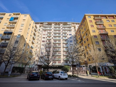 Appartamento via George Washington 85, Washington, Milano