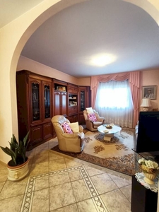 BORGO FAINA - Villa bifamiliare con depandance