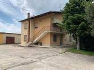 Casa in vendita in Crevalcore, Italia