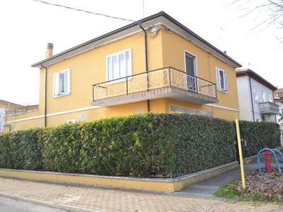 Casa in vendita in Migliarino, Italia