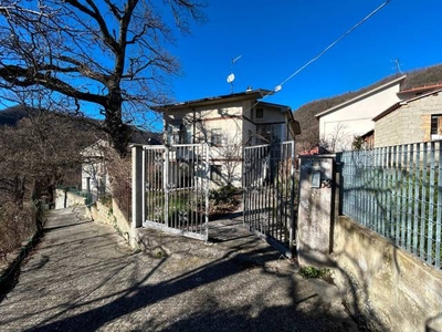 Casa in vendita in Montorio Al Vomano, Italia