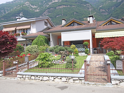 Casa in vendita in Piamborno, Italia
