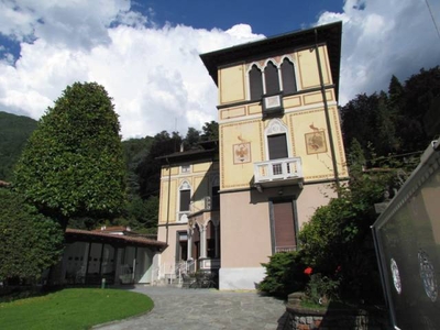 Casa in vendita in Riva, Italia