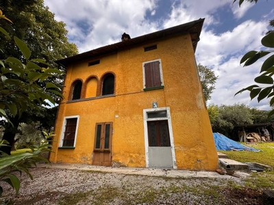 Casa in vendita in San Felice del Benaco, Italia