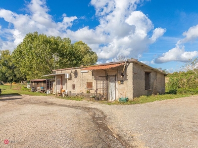 Rustico/Casale in Vendita in a Roma