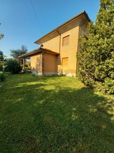 SAN ZACCARIA - Casa singola con giardino e terreno agricolo