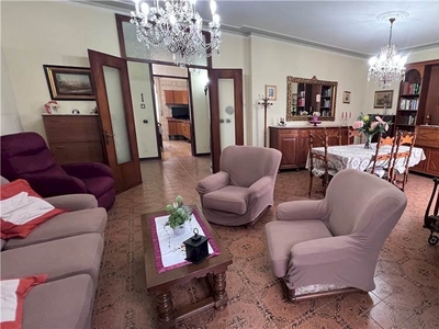 Sassuolo (Rometta) Appartamento con tre camere