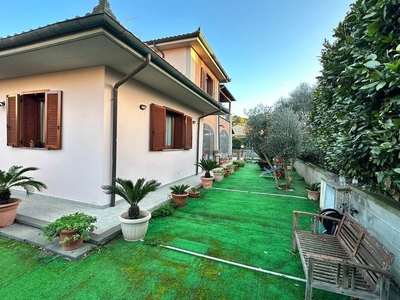 Semi-Detached Villa for Sale in Gavorrano - Bagno di Gavorrano