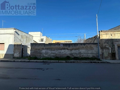 Terreno Residenziale in vendita a Lizzano via Giuseppe Garibaldi, 139