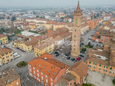 Vendita Appartamento Piazza Giuseppe Garibaldi, Medicina