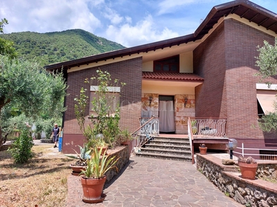 Villa a Supino in Via Piagge Supino