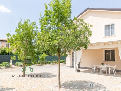 Villa in Vendita a Bologna – Anzola dell’Emilia