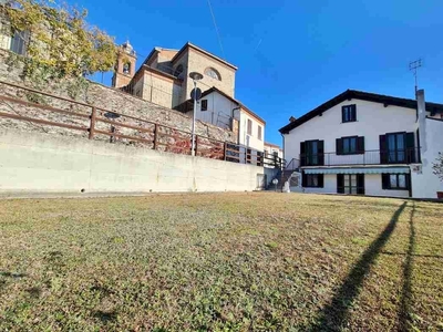 Casa in vendita in Piemonte e più precisamente a Benevello (Cn).