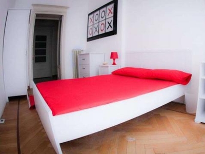 5 camere da letto, Milan Milan 20129