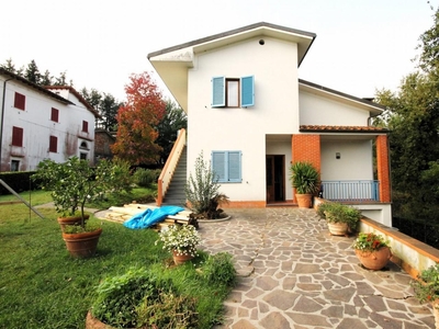 Appartamento con giardino, Lucca arliano