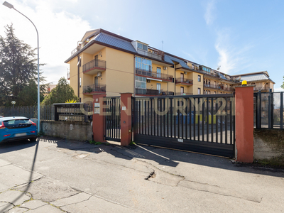 Appartamento in Via Cesare Battisti - Belpasso