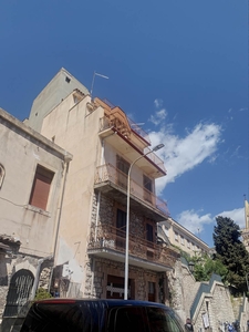 Appartamento indipendente in Via Cappuccini in zona Centro a Taormina