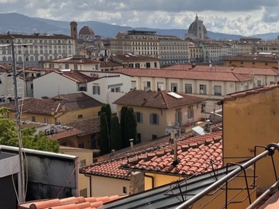Attico con terrazzo in piazzale donatello, Firenze
