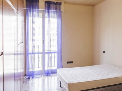 Camera in appartamento con 3 camere da letto, Saffi, Bologna