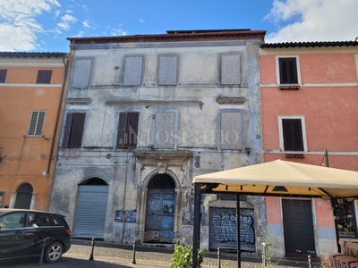 Casa a Monterotondo in Via Oberdan, Centro Storico