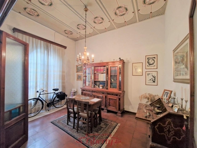 Casa indipendente in vendita a Viareggio